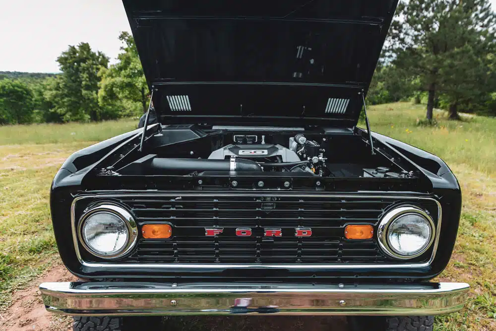 Coyote Swap in Early Bronco by Kincer Chassis