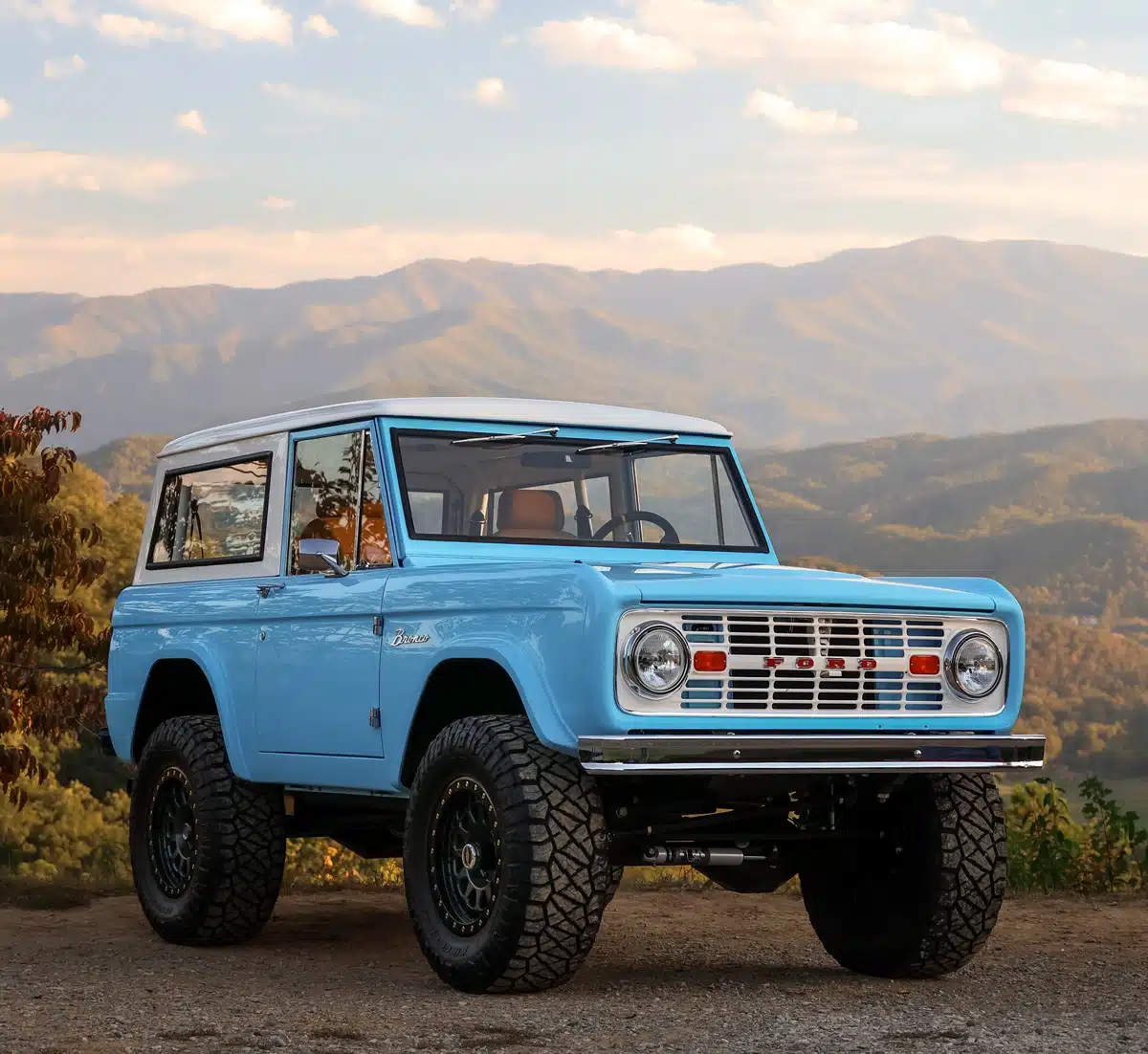 Driving the Foothills Parkway in Tennessee in Classic Ford Bronco